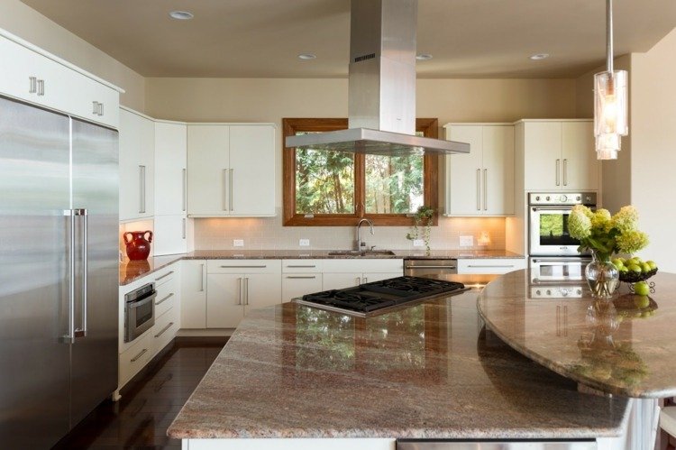 kuchyňa-v-štýle-krajiny-moderná-kuchyňa-ostrov-rohový-dizajn-oceľové akcenty