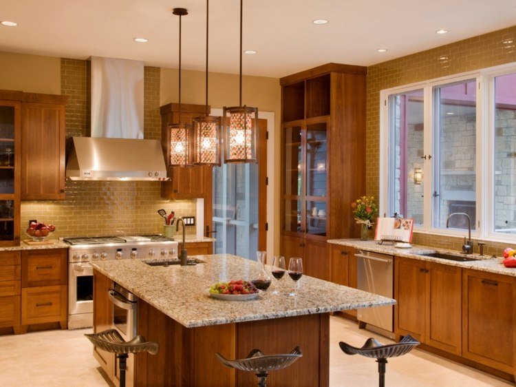 kuchyňa-vidiecky štýl-moderná-farba-dreva-kuchyňa-ostrov-drez-kameň-pracovná doska