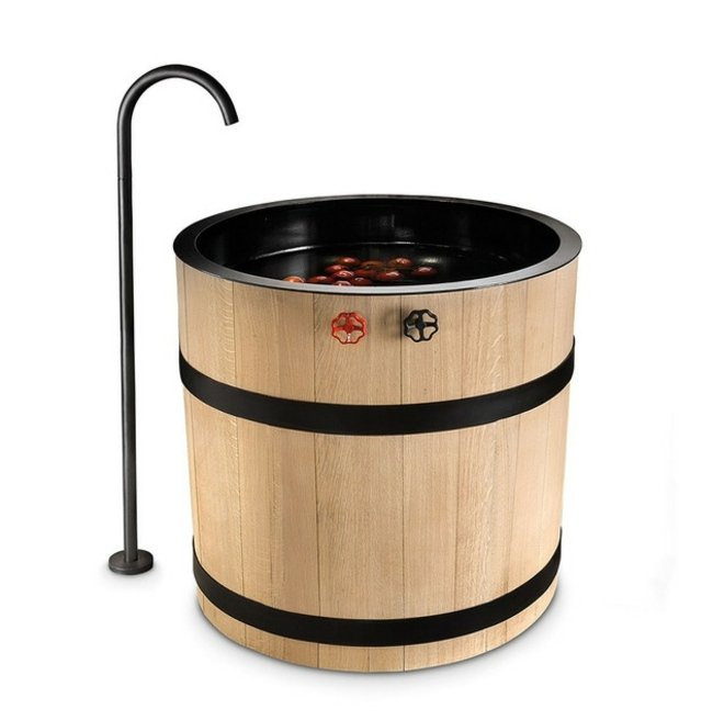 Kuchynský vidiecky dom vyzerá ako samostatný ostrovček Pozrite sa na voľne stojaci malý ostrovček Taliansko