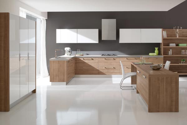 biele kuchynské skrinky Skriňa-sivá zadná stena