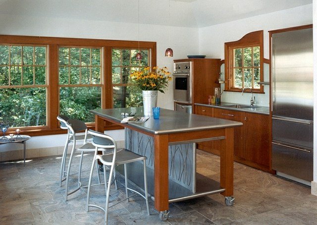 Sklenené detaily z dreva z nehrdzavejúcej ocele