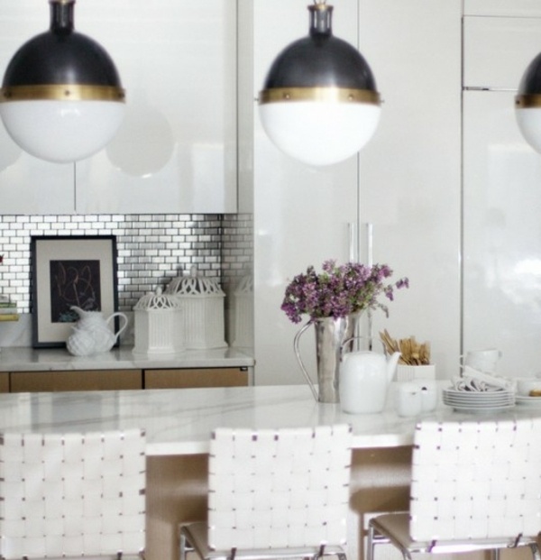 Kovová kuchynská dlažba na zadnej stene Kovy v zadnej stene v kuchyni