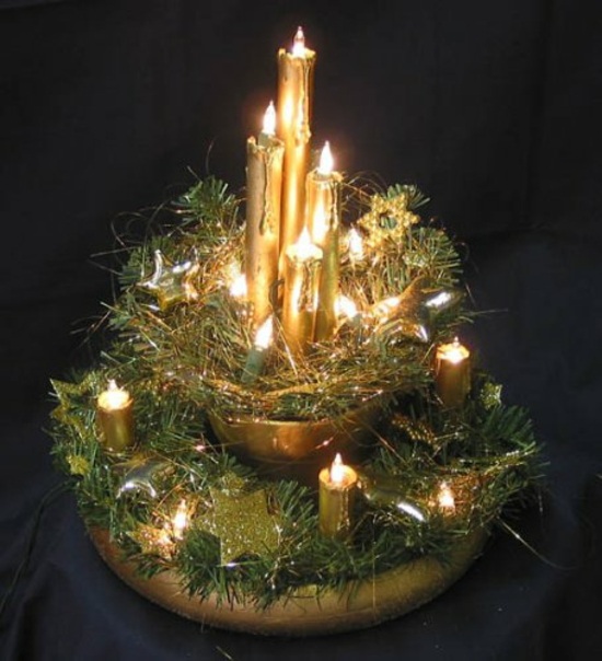 zlatá sviečka nápad na vianočnú výzdobu