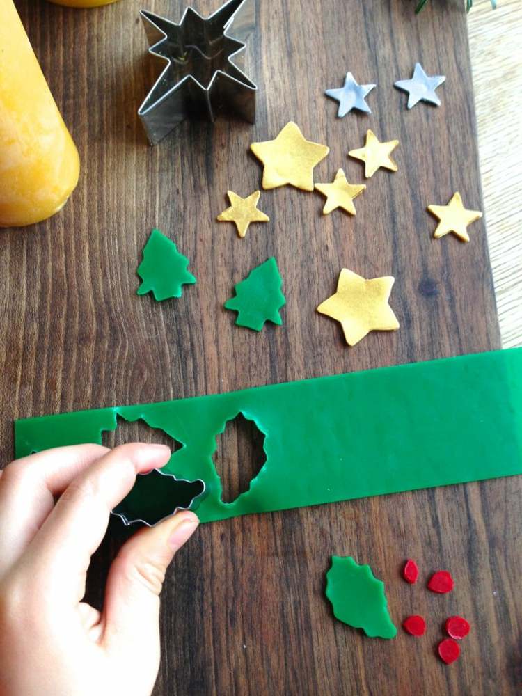 ozdobné sviečky na vianočné voskové taniere vykrajovače na cukrovinky hviezdy jedle