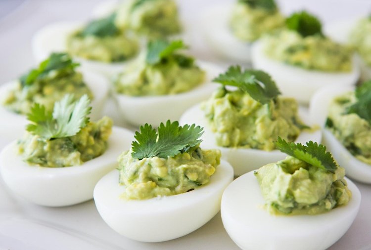 ketogénne recepty vaječný šalát pripravte avokádo