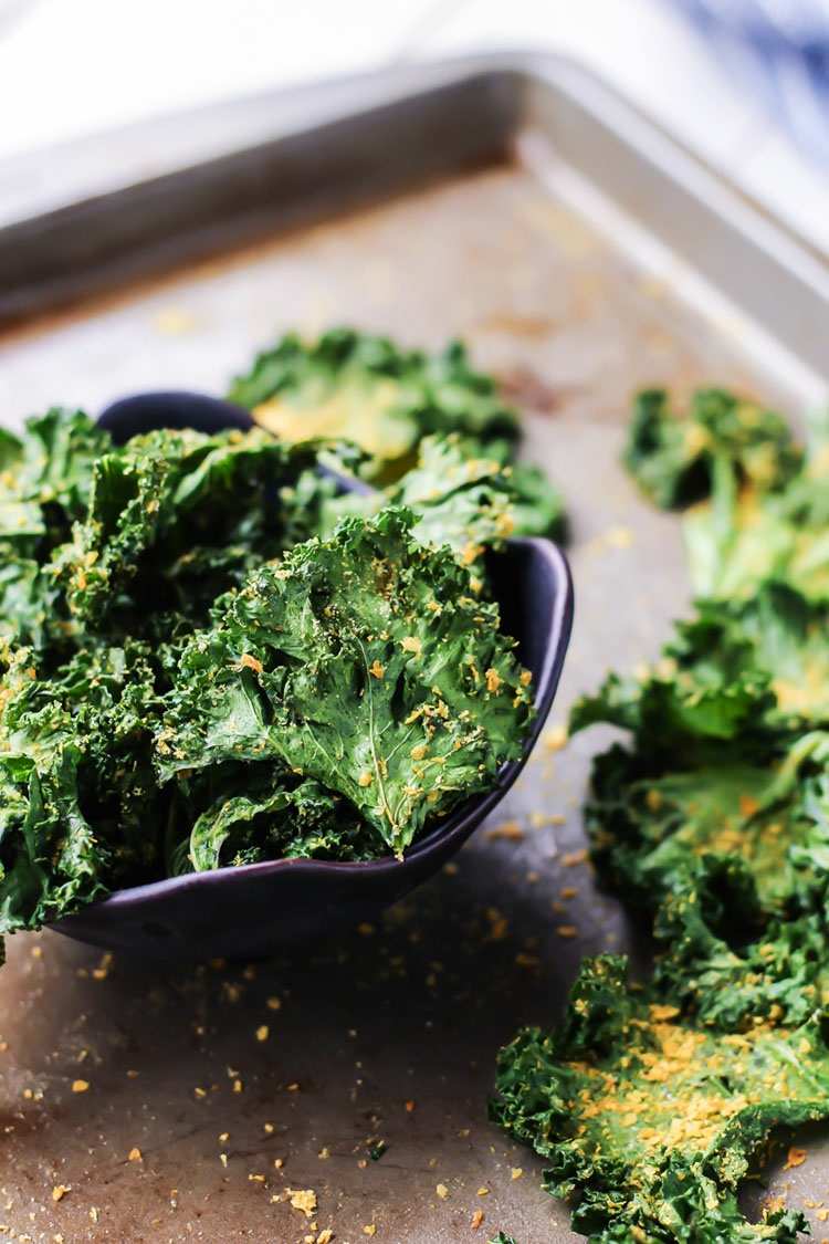 keto výživa medzi zdravým občerstvením kale chipsy