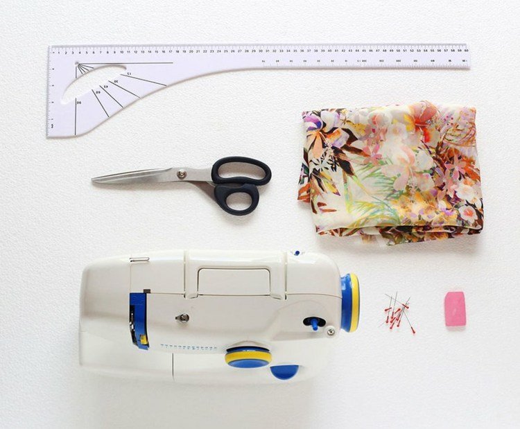 Návod na hodvábne kimono Sprievodca šijacími materiálmi Kimono