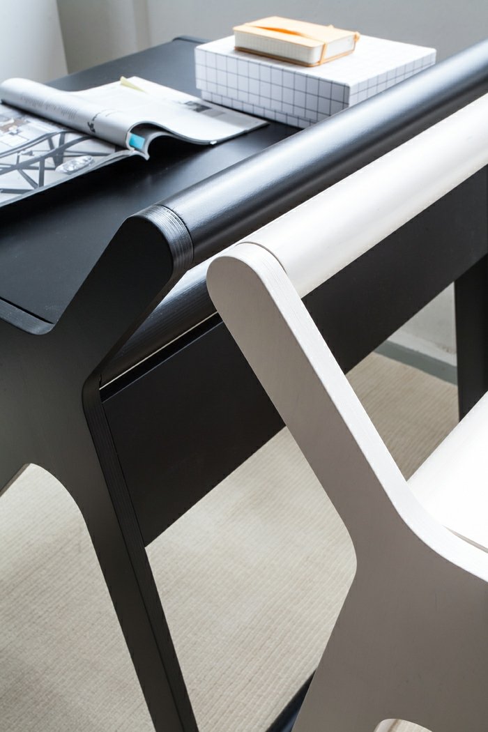 nábytok drevo čierny biely stôl kancelária detská izba