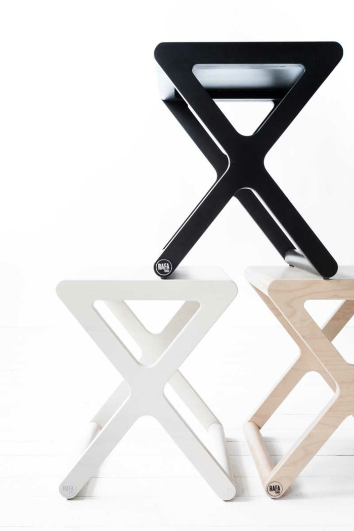 stolný stôl čierno biele drevo prírodný moderný dizajn