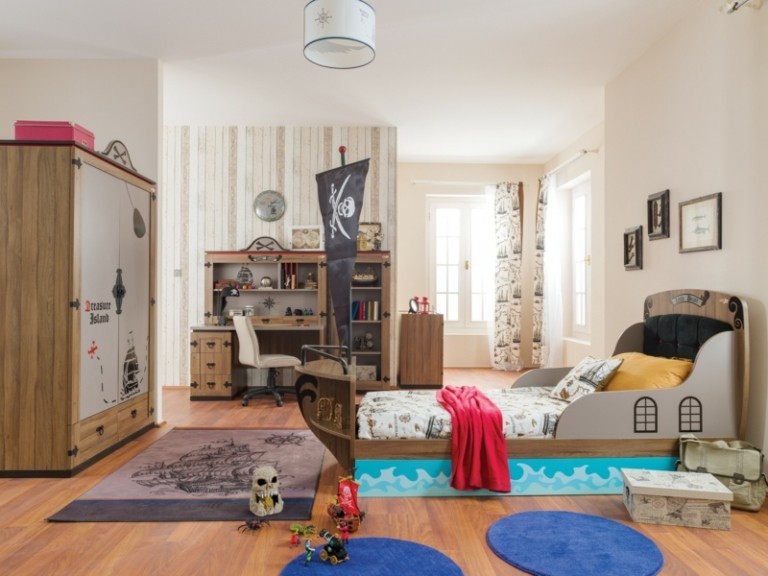 Detská posteľ-detská izba-rastúca-pirátska loď-nápady