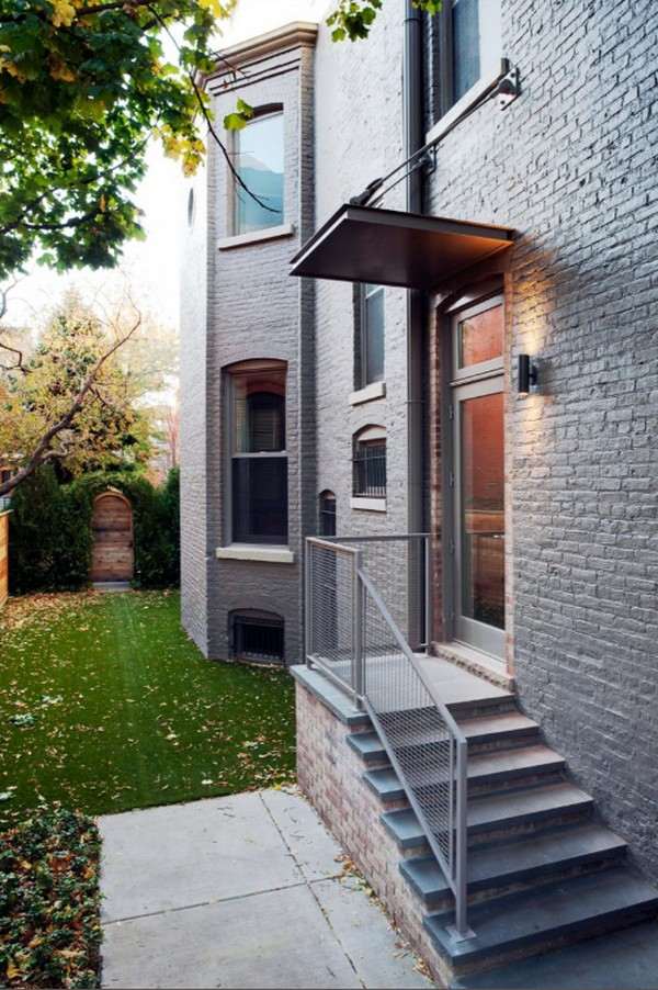 rezidencia vhodná pre deti na vstupe na štyroch poschodiach