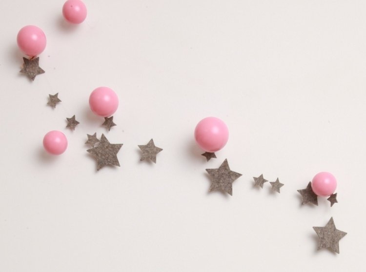 detská skriňa-dievča-izba-ružová-kľučka-hviezda-dekorácia