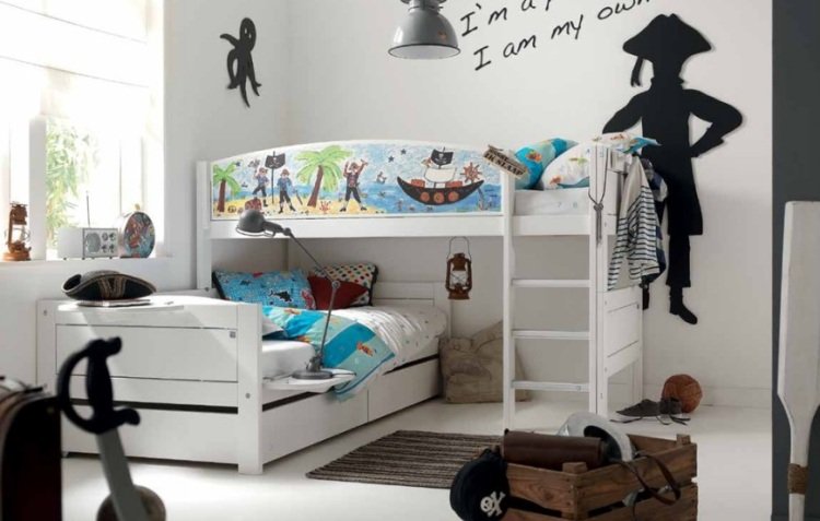 detské loftové postele-chlapci-schody-pirátske motívy