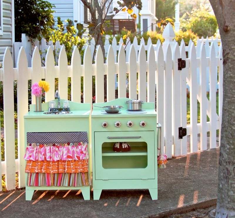 Detská kuchynka-drevo-zelená-stavať-sám-stará-komoda