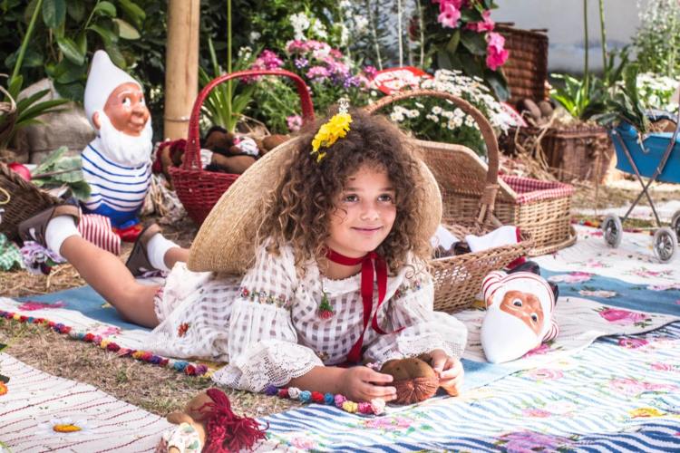 detská móda leto 2018 károvaná blúzka kvety rukávy