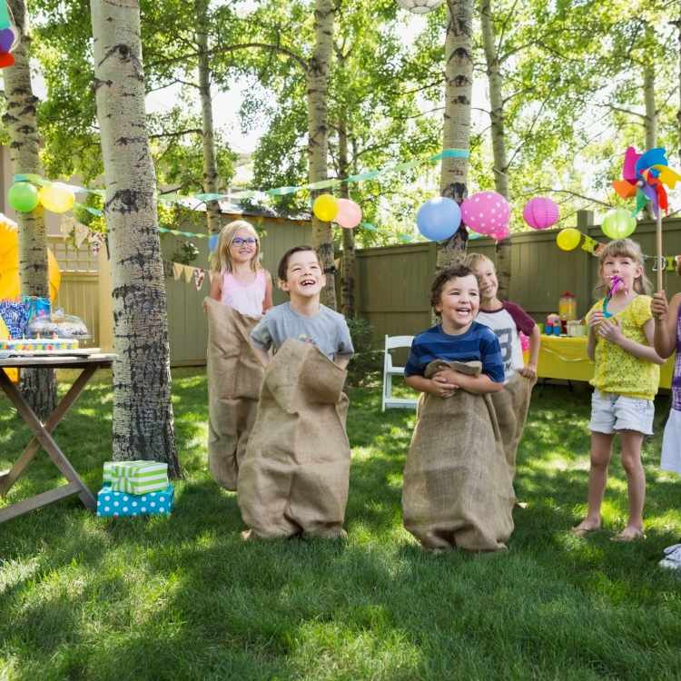 Športové hry pre deti so závodom na diaľku