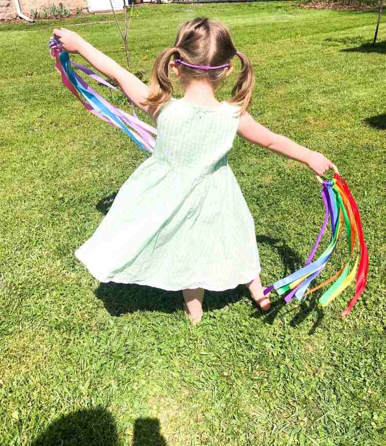 Športové hry pre deti vonku Outdoorové nápady pre olympijské hry pre deti rytmická gymnastika