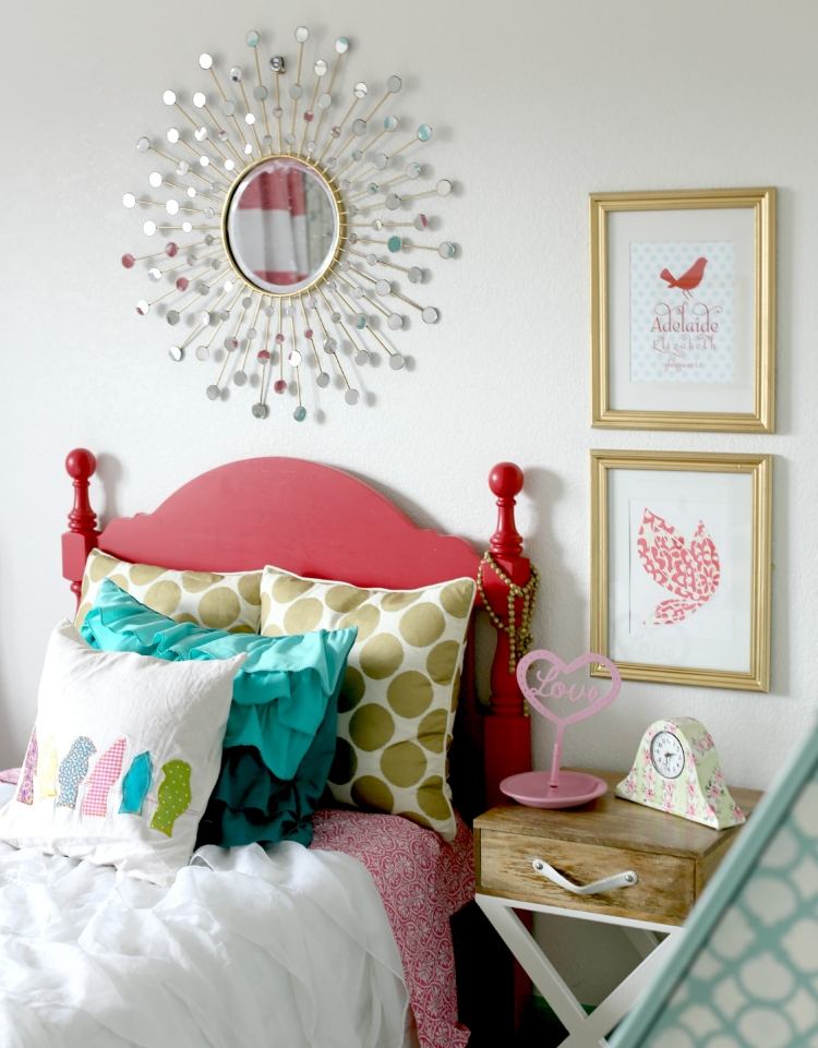 dekorácia-detská izba-urob si sám-dekorácia-obrázky-rám-zrkadlo-dievčenská izba-vankúš-vzor