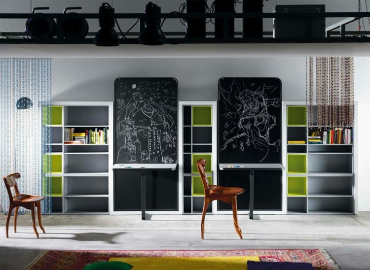 zelené akcenty nápady na dekoráciu nástennej police v detskej izbe