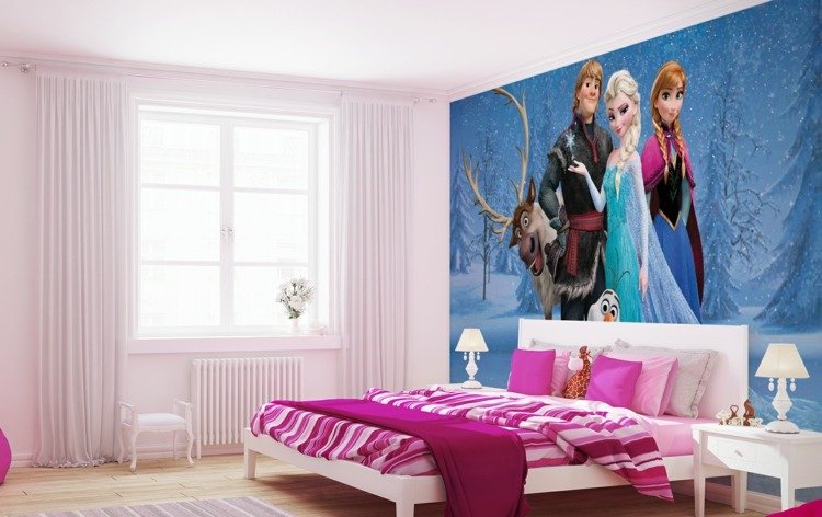 dizajn detská izba foto-tapeta-posteľ-ružový-vankúš-stropné závesy-elsa-anna-sven-krsitoff