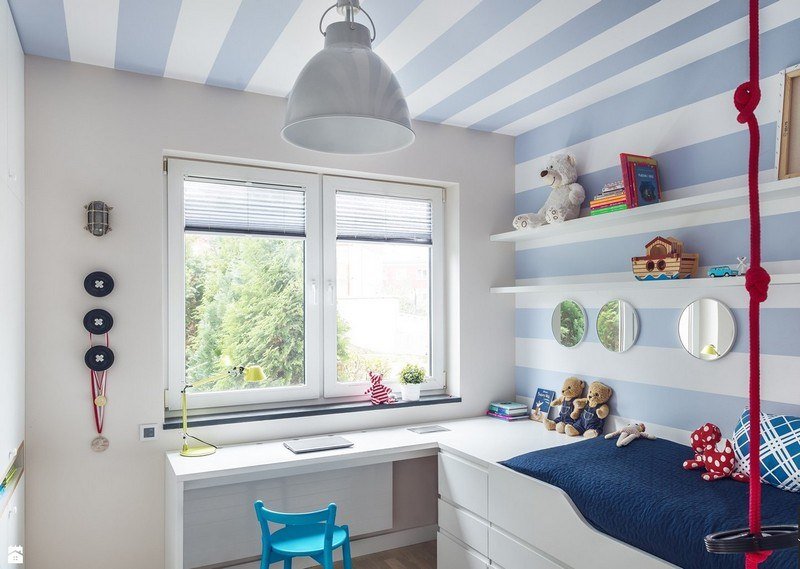 Detská izba-chlapec-pruhy-bielo-modrá