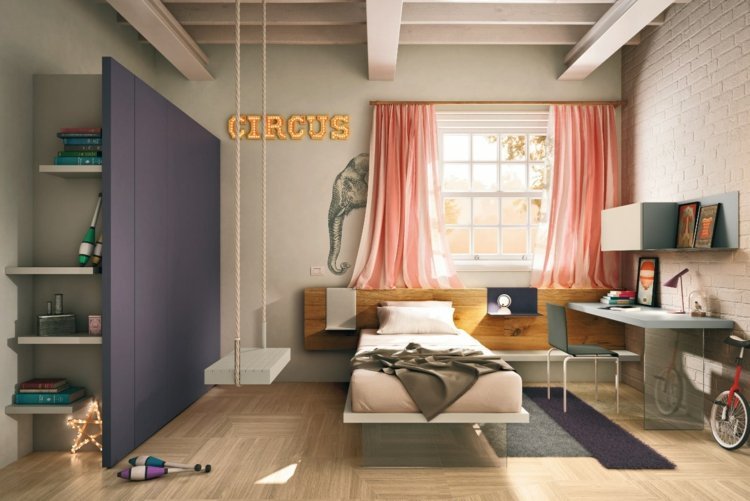 nábytok-detská izba-cirkusová téma-purpurová-priečka-nástenná polica-hojdačka-sivá-ružová-farby