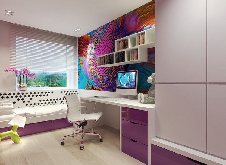 detská izba-stena-dizajn-nápady-foto-tapeta-abstraktné-farebné-dievča-nábytok-purpurovo-biela
