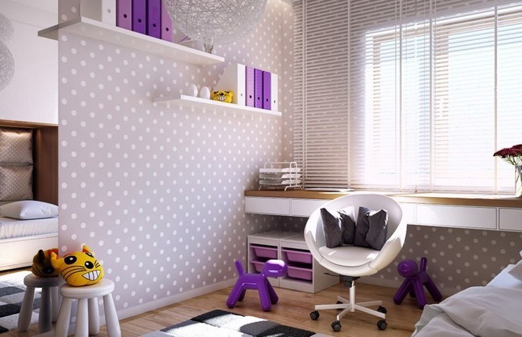 detská izba-stena-dizajn-nápady-tapeta-krém-biela-bodka-vzor-purpurové-akcenty