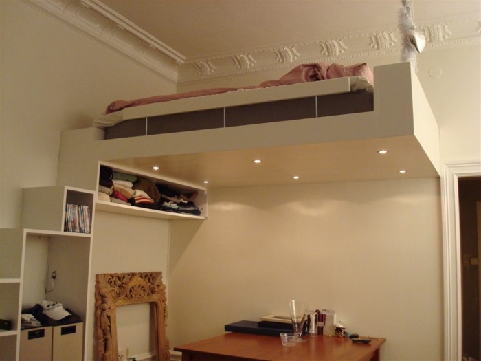 izbový nábytok detský dizajn policové schody podkrovná posteľ