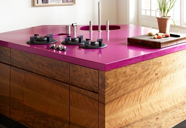 Pentagonálny ružový drevený kuchynský ostrovček-kolekcia Sarah Maier