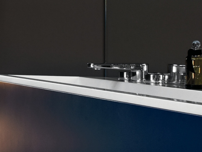 Vybavenie kúpeľne-modré umývadlo-moderná cuketa-Savoy Dizajn kúpeľne-modré umývadlo-moderná cuketa-elegantný Savoy