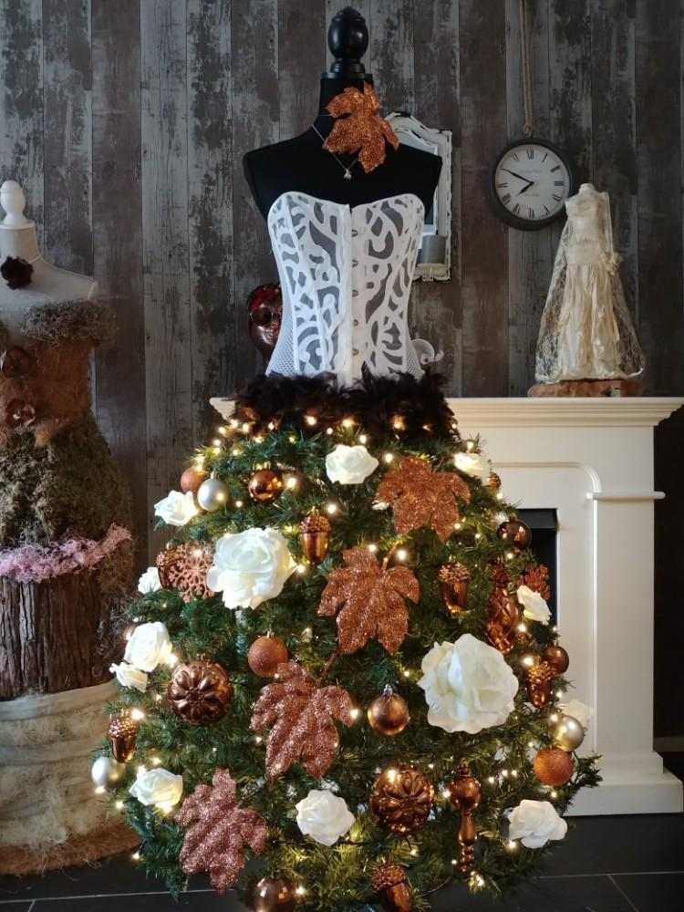 Ozdoby na vianočný stromček jeseň lístie trblietavé jedľové šaty drotár nápady