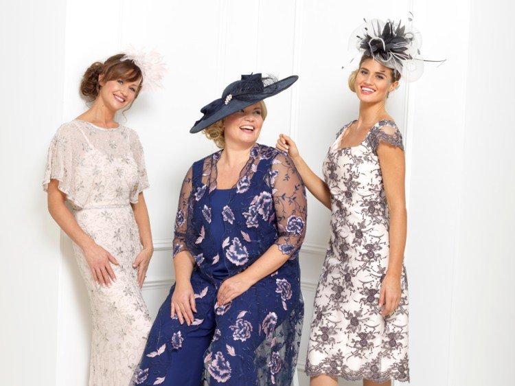 šaty matka nevesty modré kvety čipka