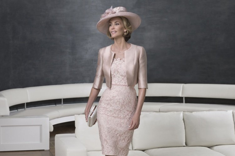 šaty matka nevesty elegantná čipka saténová ružová bollero