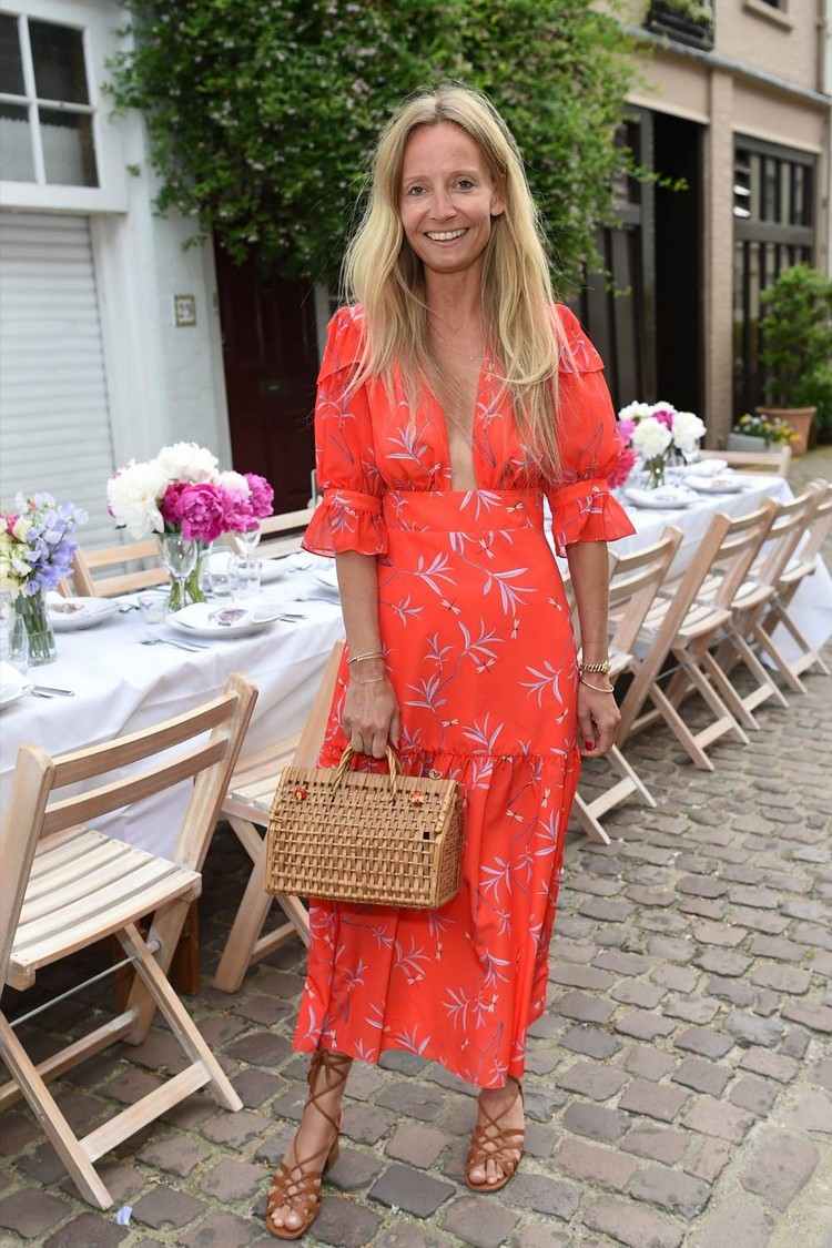 Farby obliekajú svadobného hosťa, čo si oblečie ako hosť na letnú svadbu