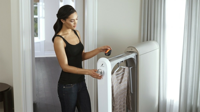 Používanie systému starostlivosti o oblečenie je veľmi jednoduché blúzka udržiava ozdobné žehlenie pomoc v domácnosti biela