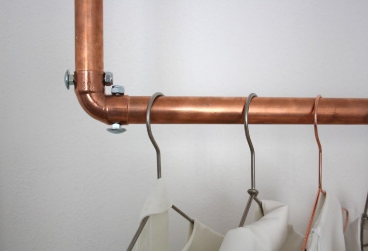 Vešiak na šaty namiesto šatníka-meď-vešiak-bielizeň-skrutky na stenu-zostava