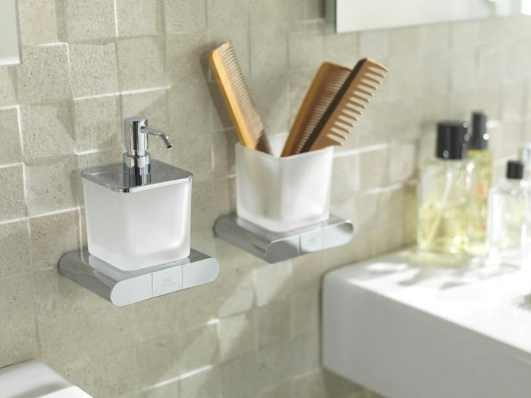 malý-baeder-dávkovač mydla-hrnček-hrebeň-mozaika