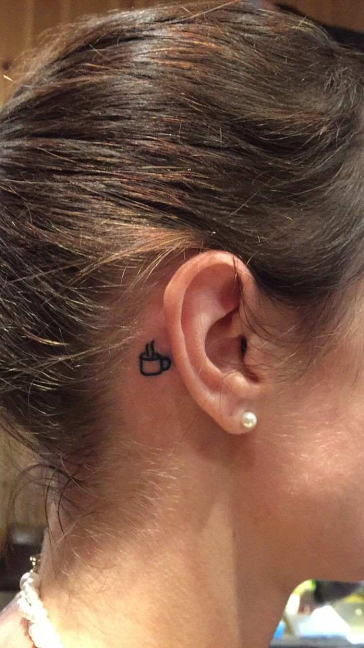 malé tetovacie motívy 3d šálky kávy pre ženy