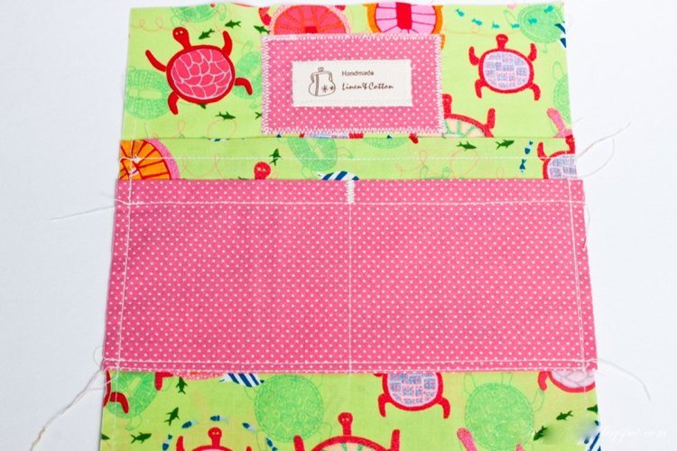 Taška cez rameno s vnútorným vreckom na šitie detí