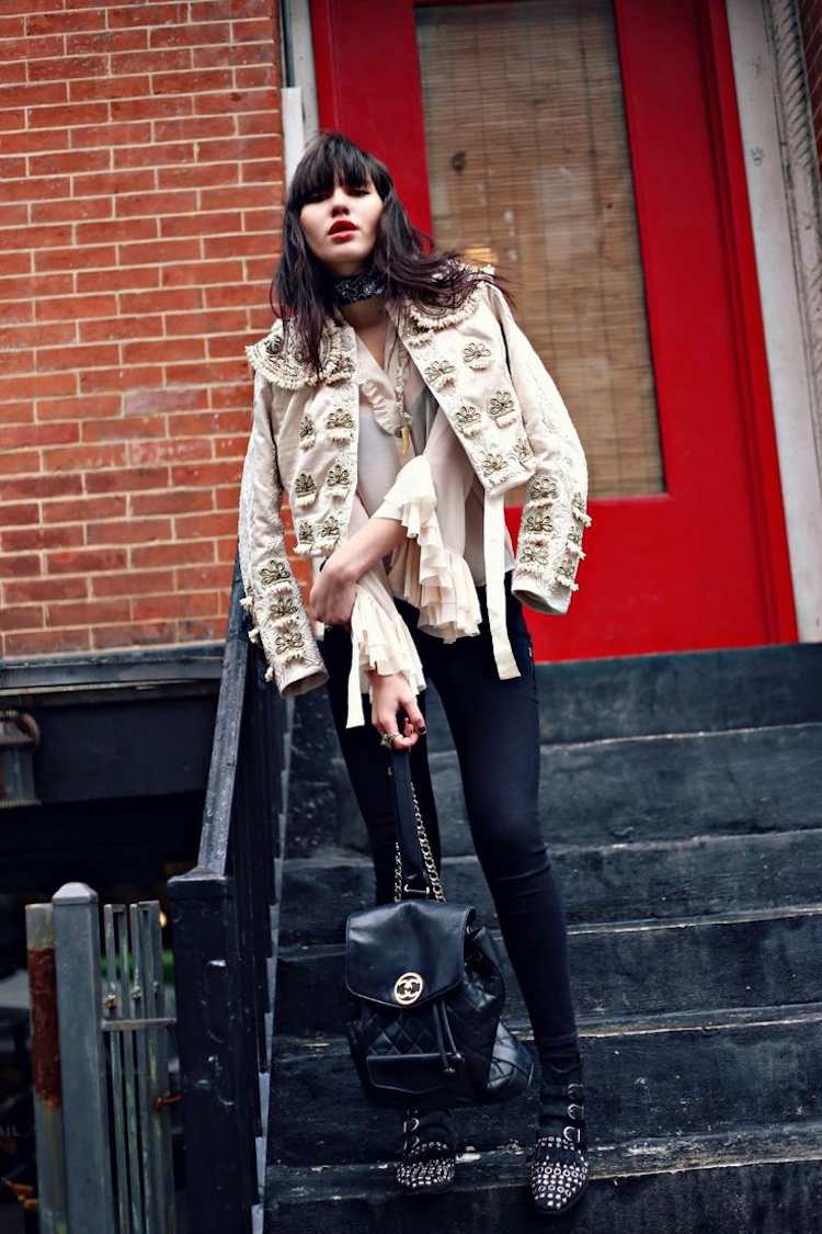 Malý batoh-kabelka-outfit-chanel-čierna-koža