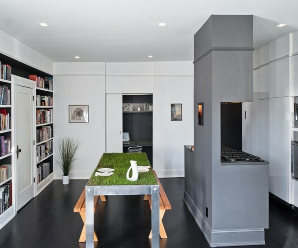 Krb moderný-malý byt elegantný krb a zaujímavý stôl