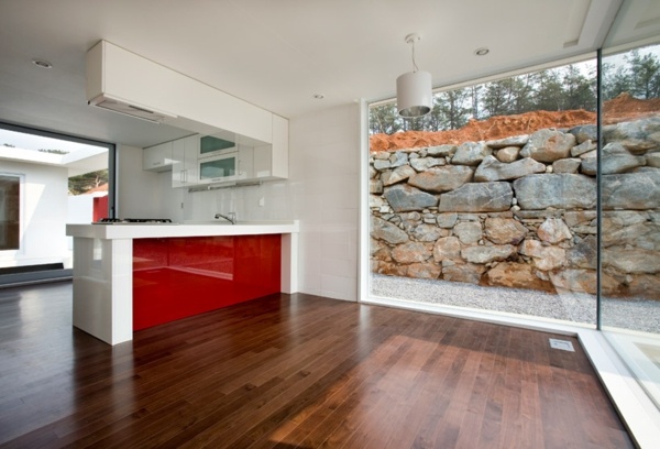 červená malá kuchyňa