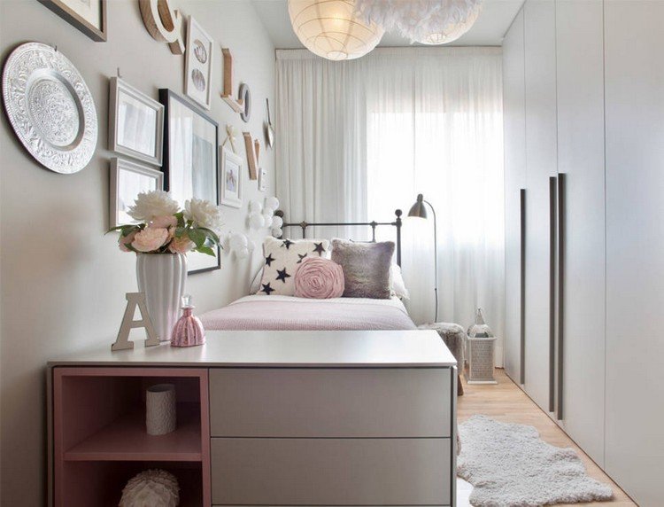 Zariaďte malú detskú izbu-nápady-dievča-ošarpané-šik-veľké-šatníky-nástenné maľby