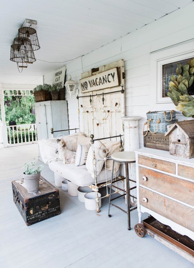 Shabby chic urobte to sami -bielo-terarsi-vinobranie-starožitnosť