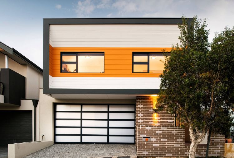 namiešajte prednú garážovú strappy farbu