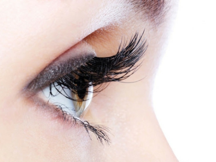 falošné ženy z hodvábu