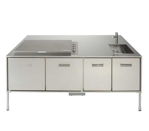 kompaktný vonkajší kuchynský ostrovček z nehrdzavejúcej ocele artusi arclinea