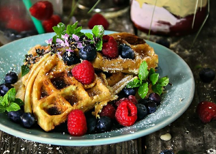 lesné ovocie-kvet-vafle-nízky obsah uhľohydrátov