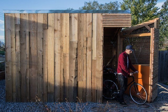 budova záhradnej kôlne-drevené lamely, dobrý dizajn, kolektív-2611 dobrý dizajn, kolektívny projekt 2611 záhradné zariadenie záhradný prístrešok